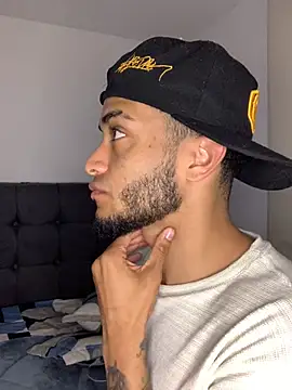 eross chipre  online show from April 18, 11:04 pm