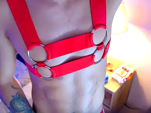 eross chipre  online show from January 8, 8:03 pm