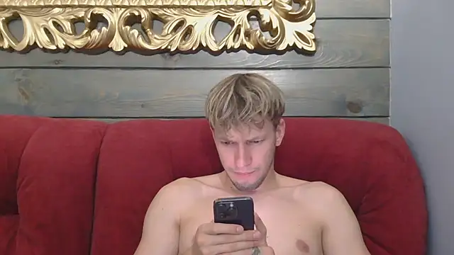 Snapshot of frama666 chatting on September 23, 7:24 pm frama666 online show from September 23, 7:24 pm