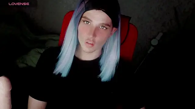 hellenspellman online show from October 18, 4:45 pm