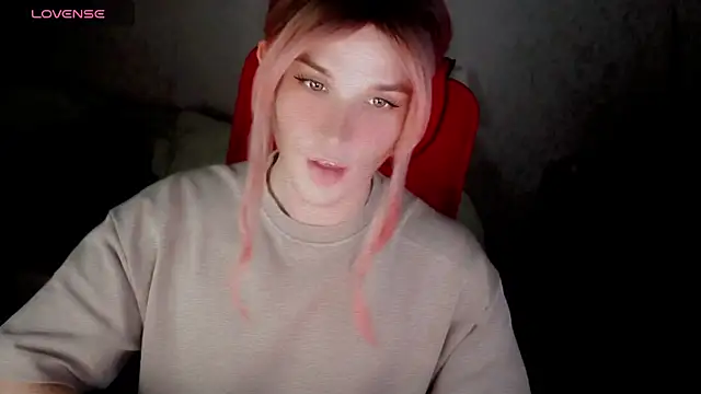 hellenspellman online show from September 28, 4:05 pm