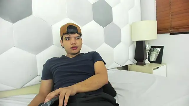 Axel Forte online show from March 3, 1:07 pm