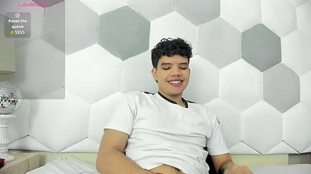 Snapshot of Axel_Forte chatting on October 15, 1:19 pm Axel Forte online show from October 15, 1:19 pm