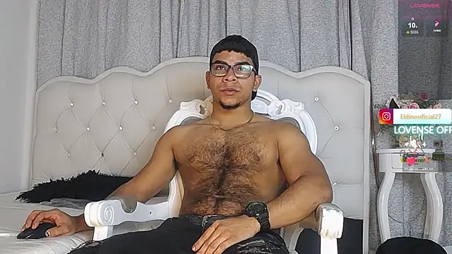 Snapshot of Javier_Hot27 chatting on March 8, 11:55 am Javier Hot27 online show from March 8, 11:55 am