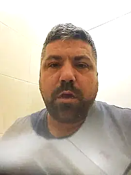 Snapshot of Alexander18edd chatting on October 13, 12:33 pm Alexander18edd online show from October 13, 12:33 pm