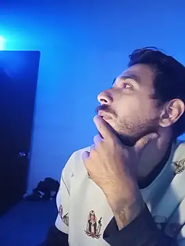 santibiggg online show from April 27, 3:03 am