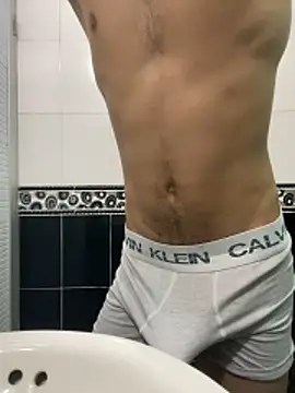 18 ALExxx online show from May 17, 10:39 pm