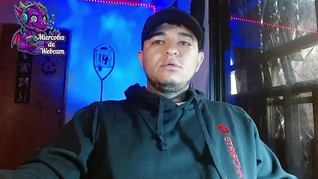 Snapshot of Strip_Classes_Col chatting on October 29, 3:04 pm Strip Classes Col online show from October 29, 3:04 pm