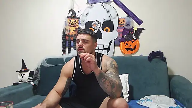 Tiberius hunk online show from November 12, 6:35 pm