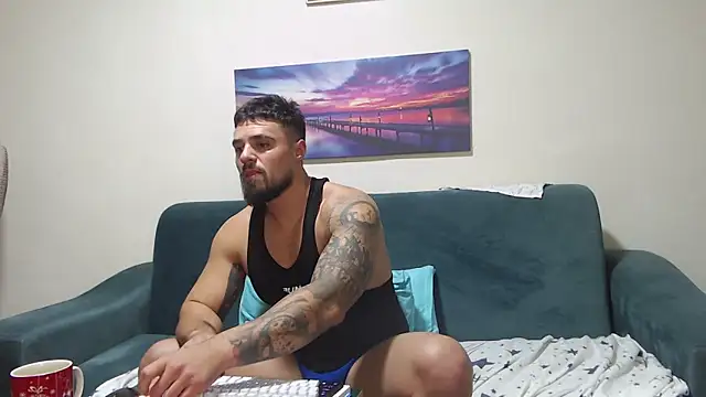 Snapshot of Tiberius_hunk chatting on October 8, 3:49 pm Tiberius hunk online show from October 8, 3:49 pm