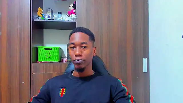 Dreamastercum  online show from April 23, 10:45 pm