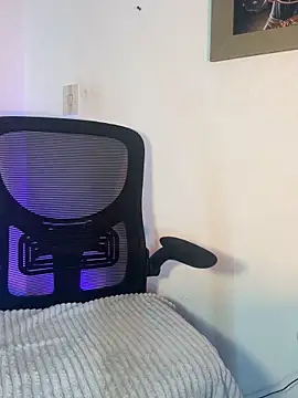 CRAZY-BOY99 online show from April 24, 12:40 pm