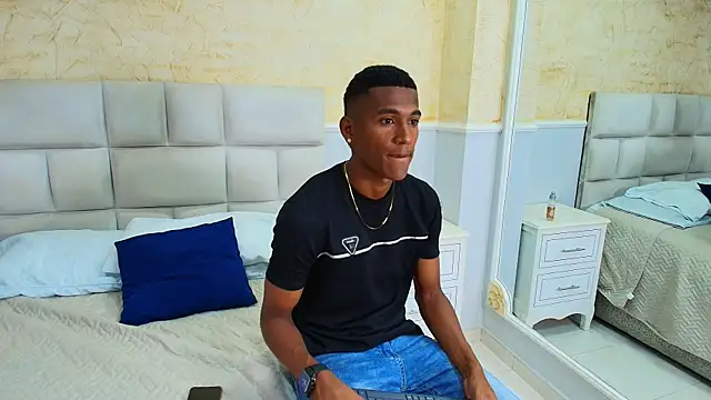 Snapshot of LexiAndDeker chatting on September 26, 4:48 pm LexiAndDeker online show from September 26, 4:48 pm