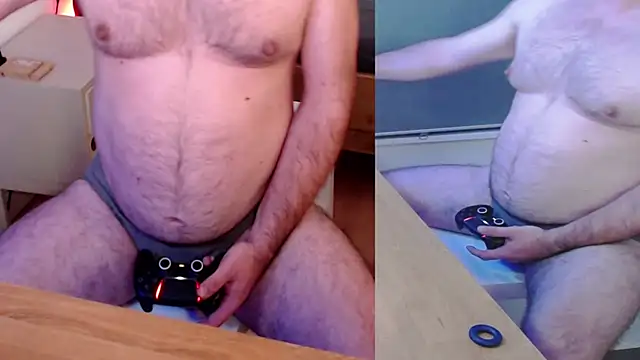 BiggedyBear online show from November 8, 1:53 am