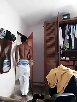 jimmylouies99 online show from October 27, 3:36 pm