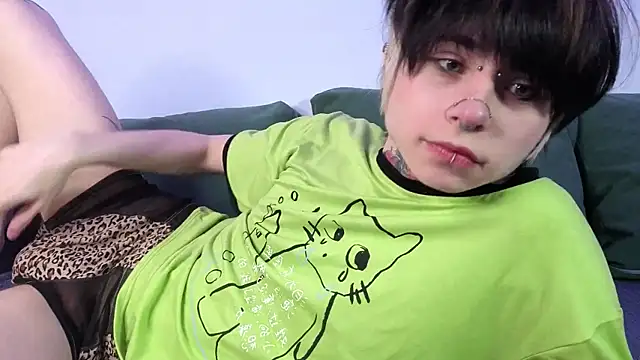 Alex Vallley online show from April 18, 11:04 pm