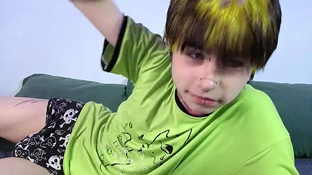 Alex Vallley online show from April 24, 11:07 pm