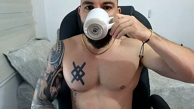 Isaac Carter online show from April 22, 11:15 am