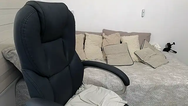 Isaac Carter online show from April 23, 11:15 am