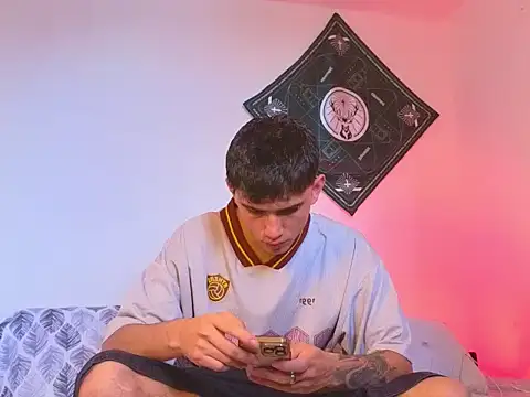 samevansx  online show from January 7, 3:50 pm