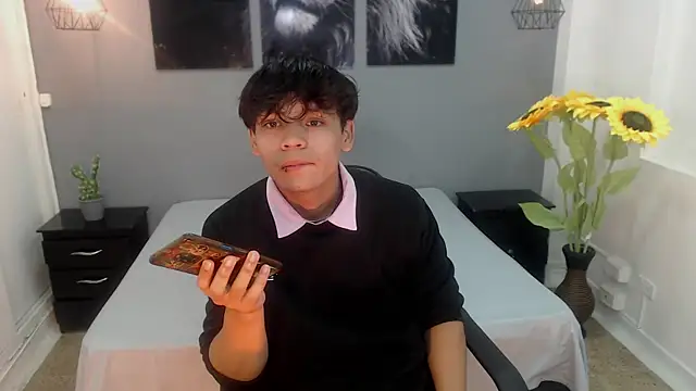 Snapshot of Draco_collins chatting on March 22, 3:30 am Draco collins online show from March 22, 3:30 am