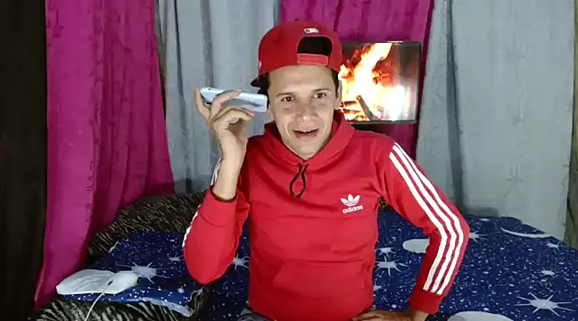 Hidden Fantasies online show from March 15, 12:14 am