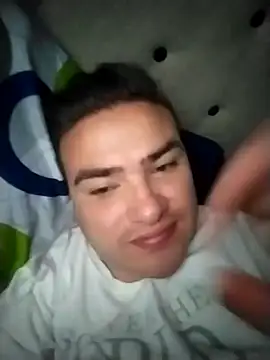 Snapshot of Andy-rtg chatting on October 27, 6:49 am Andy-rtg online show from October 27, 6:49 am