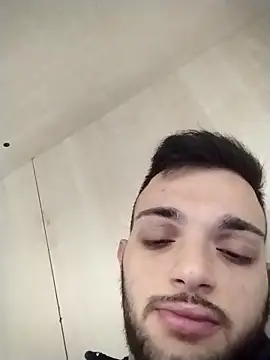 Francescodicristina44 online show from April 7, 11:16 pm