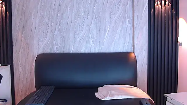 Snapshot of Gregory_Sforza chatting on September 30, 12:09 pm Gregory Sforza online show from September 30, 12:09 pm