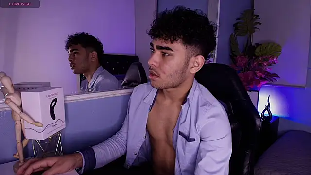 LucasCarterr  online show from September 19, 3:40 am