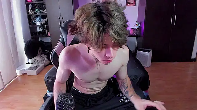 xIce Boy online show from March 13, 4:03 pm