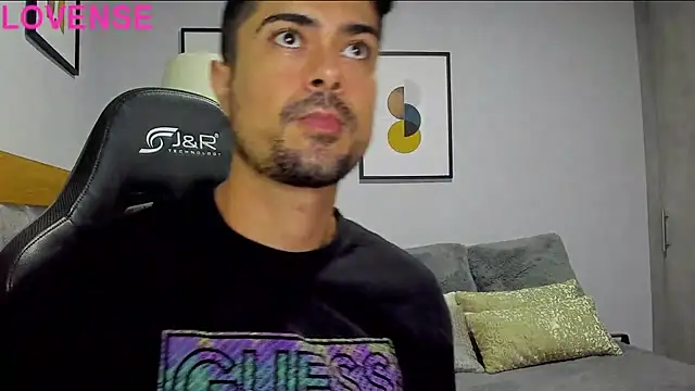 Dante Storm online show from October 2, 4:49 am