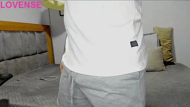 Dante Storm online show from October 7, 1:21 am