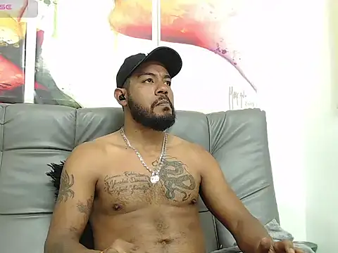 Snapshot of BladeFoxxx1 chatting on October 18, 1:16 pm BladeFoxxx1 online show from October 18, 1:16 pm