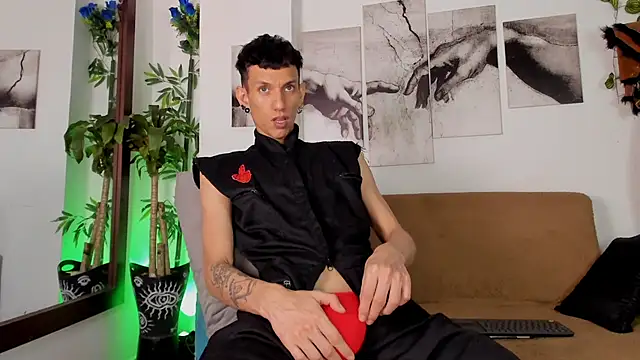 Giotrashy online show from January 9, 11:43 pm