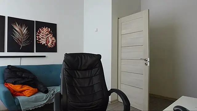 Brad Holloway online show from April 25, 7:22 am