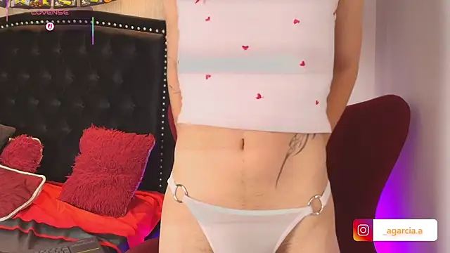 LiamWildx20 online show from October 16, 5:26 am