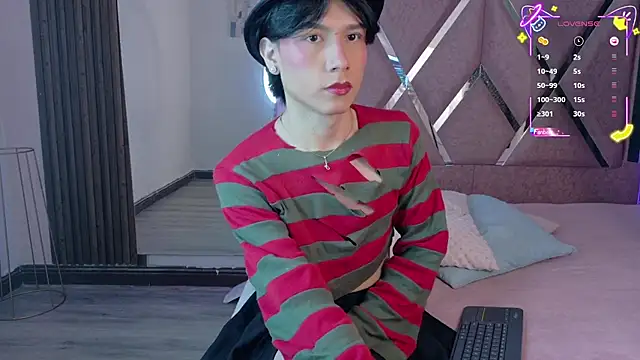 Ash Femboy online show from October 27, 9:50 pm