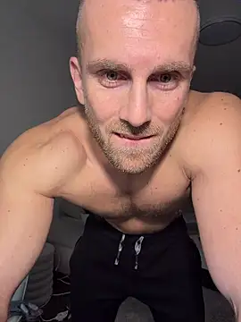 trainwithme online show from November 26, 9:01 am