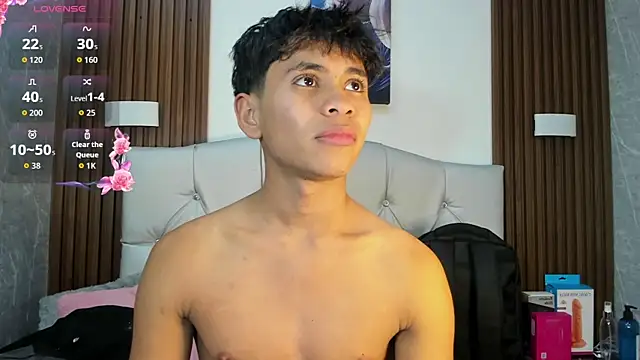 Ethan Westt online show from April 21, 1:42 am