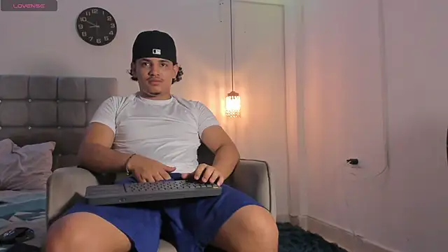 samxx muscle online show from December 14, 1:51 pm