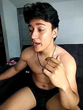 THE LITTLE LIAM online show from October 30, 1:12 pm