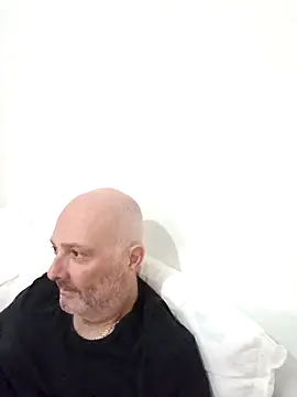 Alexis Bull online show from October 12, 12:43 pm