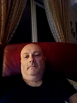 Alexis Bull online show from April 20, 10:34 pm