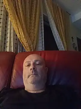 Alexis Bull online show from June 4, 10:27 pm