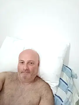 Alexis Bull online show from April 22, 2:22 pm