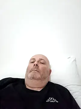 Alexis Bull online show from March 22, 2:14 pm