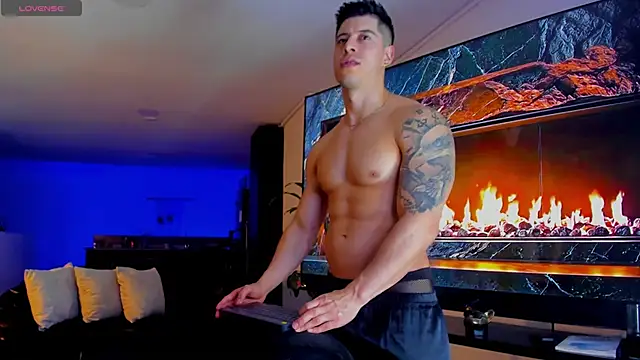 Lukas Green online show from April 22, 6:08 am