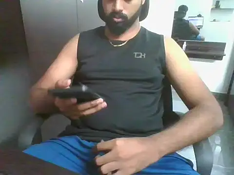 Snapshot of lovelyakash69 chatting on October 17, 6:28 am lovelyakash69 online show from October 17, 6:28 am