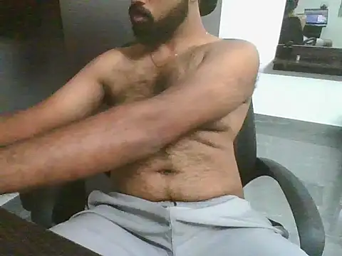 Snapshot of lovelyakash69 chatting on September 18, 4:42 pm lovelyakash69 online show from September 18, 4:42 pm